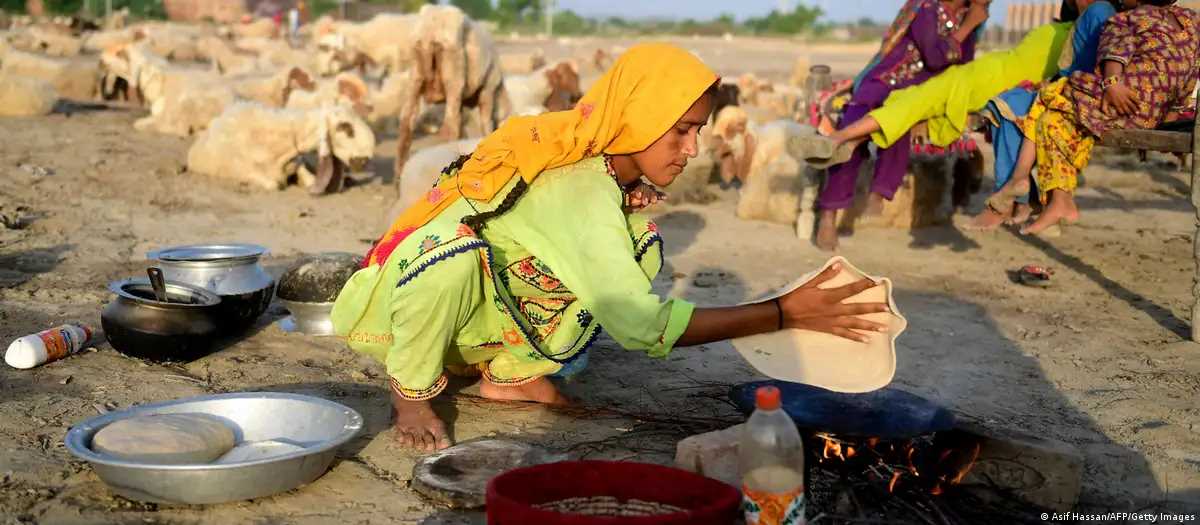 पाकिस्तान में चुनाव को लेकर गांव की महिलाएं ज्यादा उत्साहित क्यों रहती हैं?